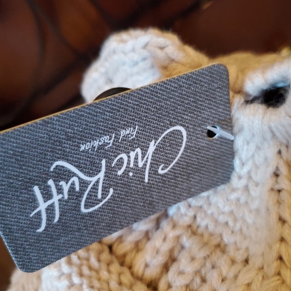 Chic Ruff hats with high openings for ponytails - Picture 4 of 9